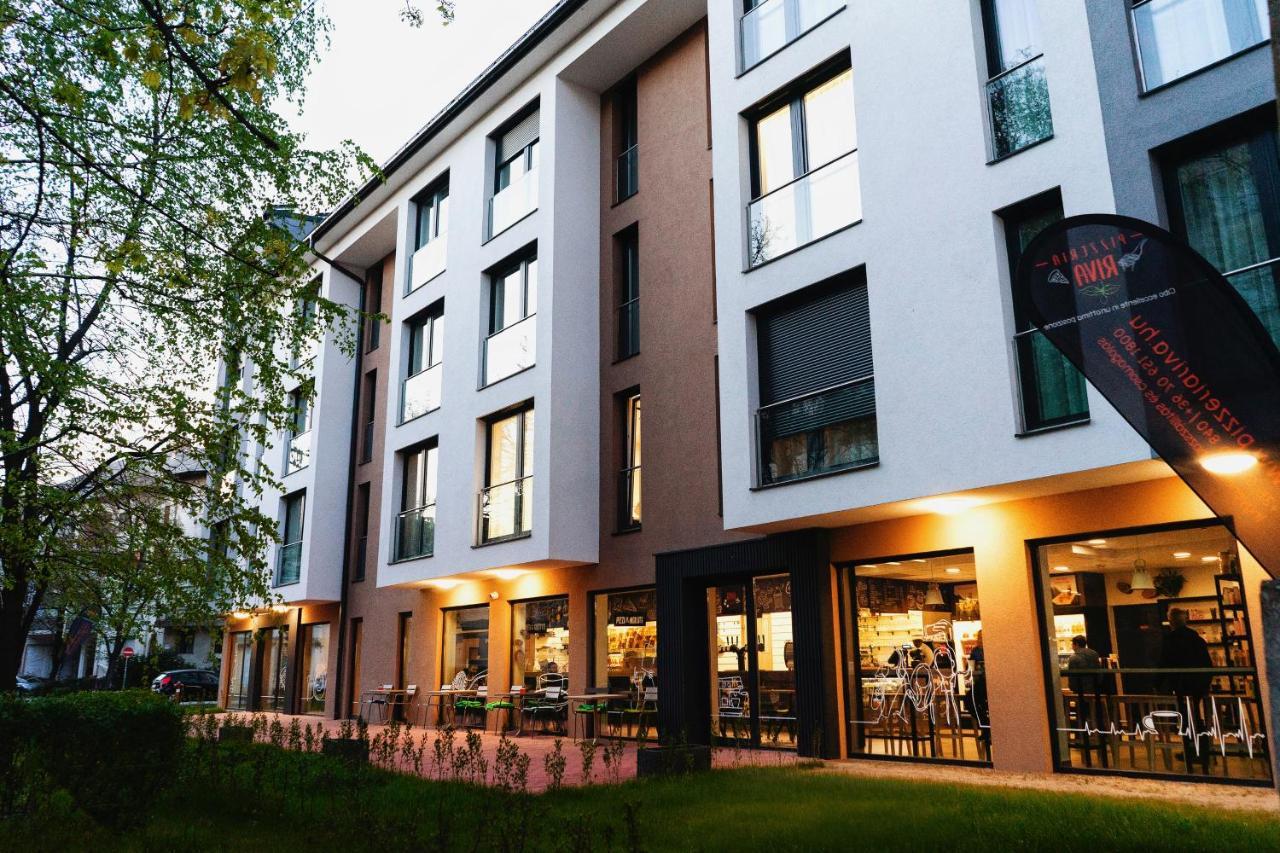 Hotel Riva Segedyn Zewnętrze zdjęcie